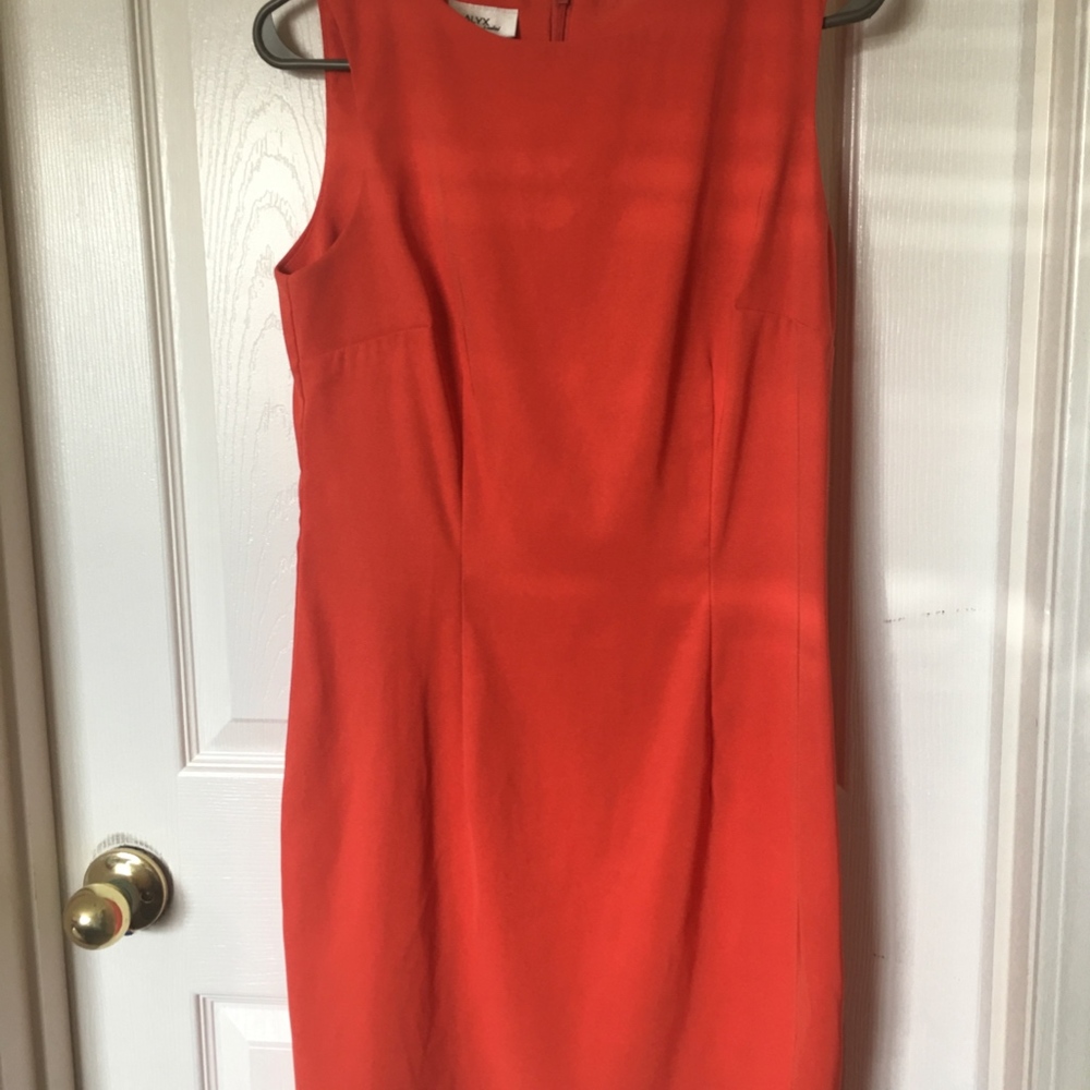 Spring/Summer Dress - Picture 2 of 5